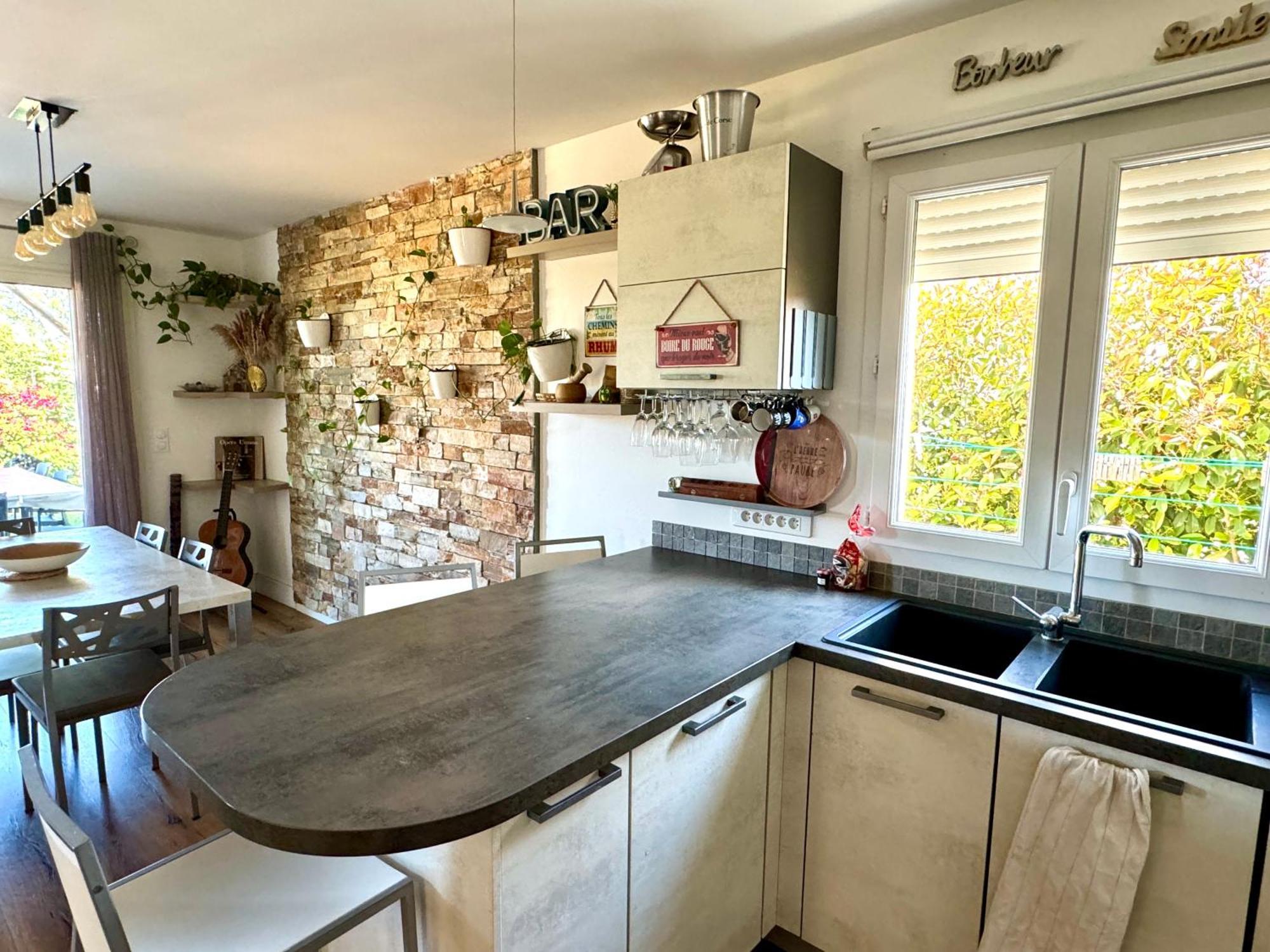 Jolie maison Borgo trois chambres trois salles de bain Extérieur photo