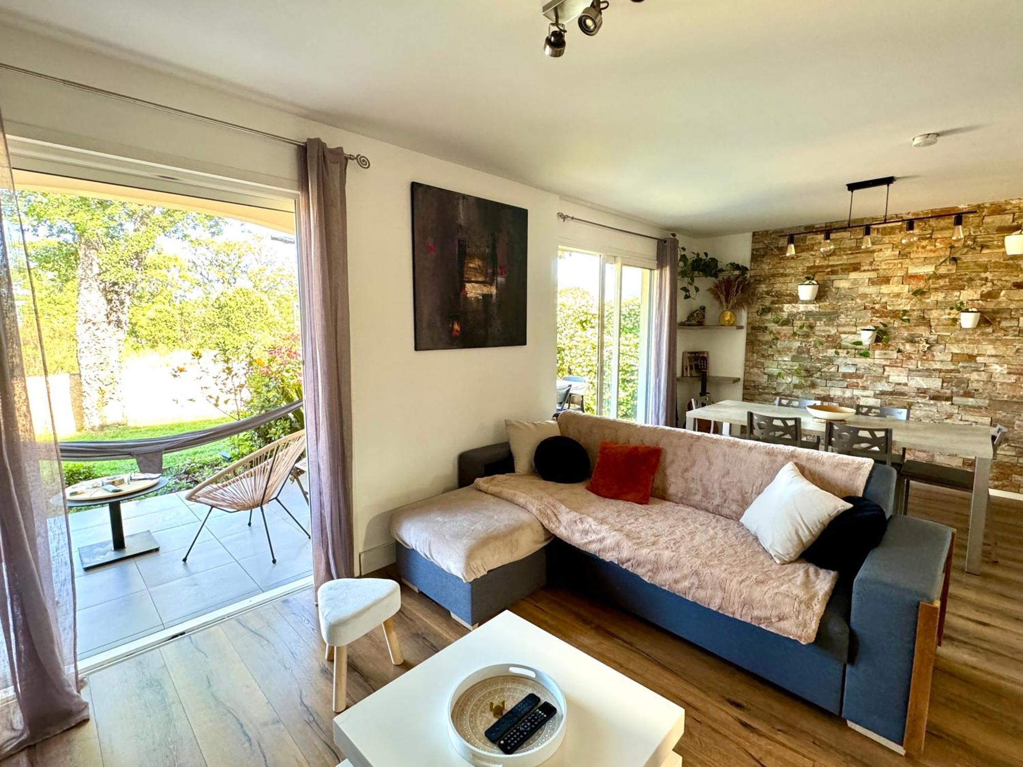 Jolie maison Borgo trois chambres trois salles de bain Extérieur photo