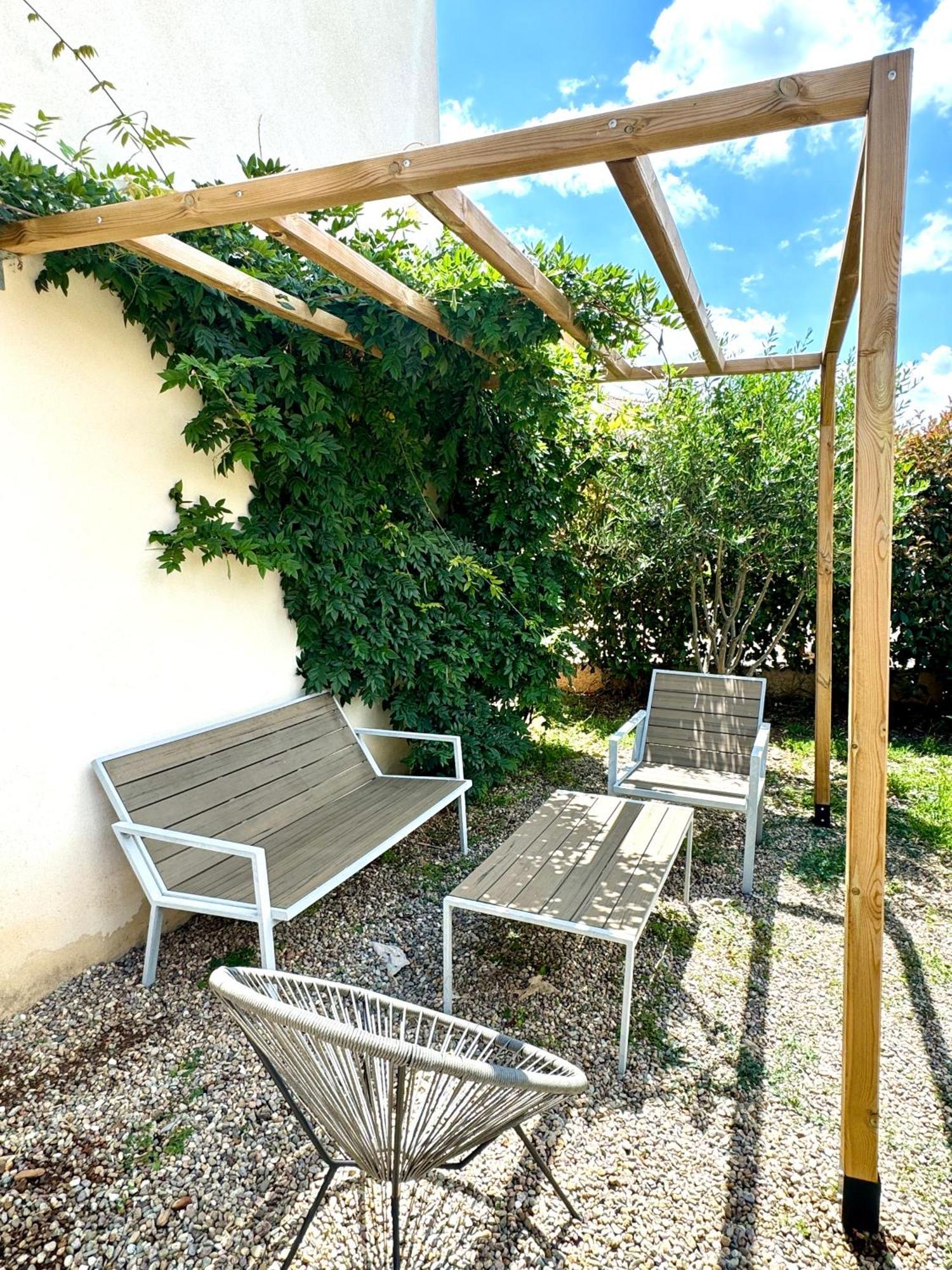 Jolie maison Borgo trois chambres trois salles de bain Extérieur photo